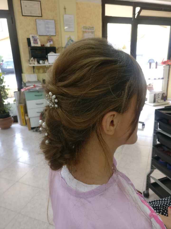 Acconciatura abbinata all'abito - 2