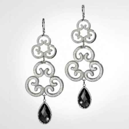 orecchini,i suoi preferiti