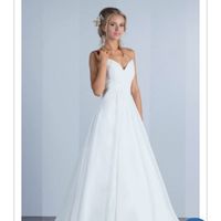 Mi fate vedere i vostri abiti? - 1