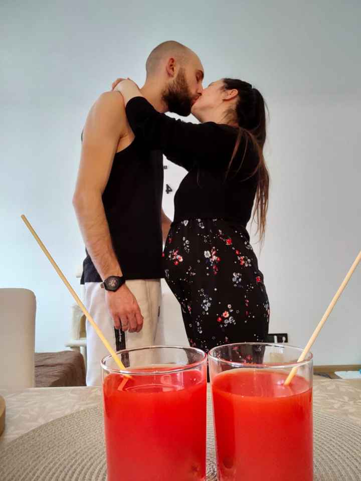 Postate una foto di voi due 👇 - 1