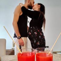 Postate una foto di voi due 👇 - 1