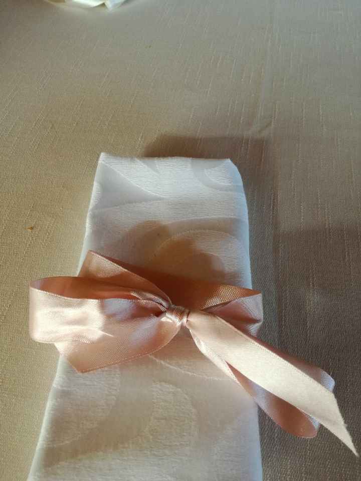 Indecisa tovaglia ecru o bianca? - 1