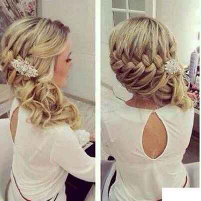 Idee per sposa con capelli ricci - 1