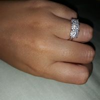 E ora mostraci una foto del tuo anello di fidanzamento! - 1