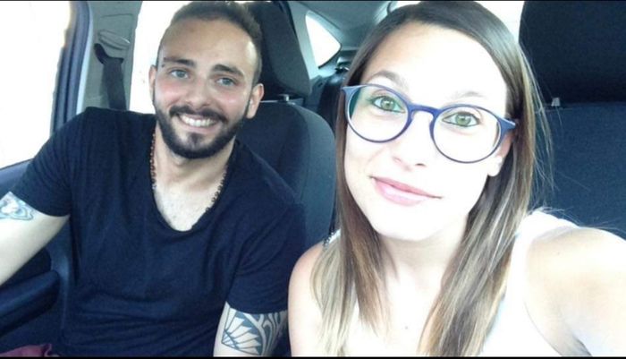 Pubblica la vostra prima foto insieme e l'ultima 5