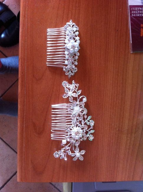 Fermacapelli  acconciatura - 1