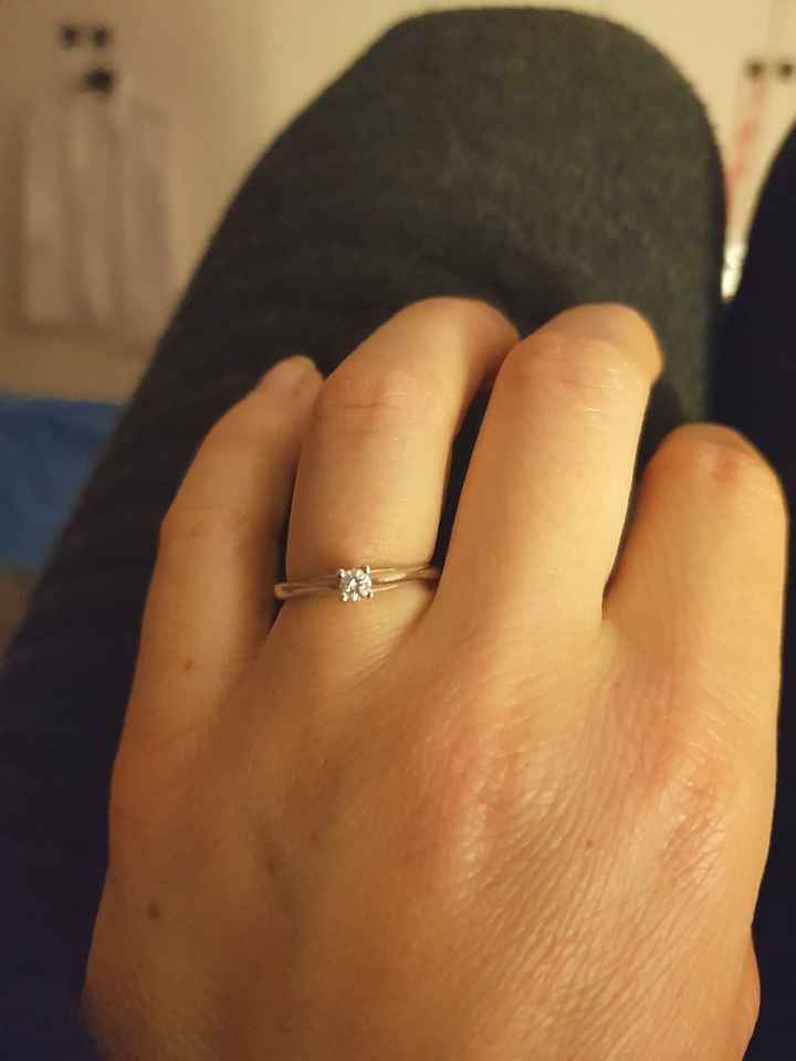  Anello di fidanzamento. - 1