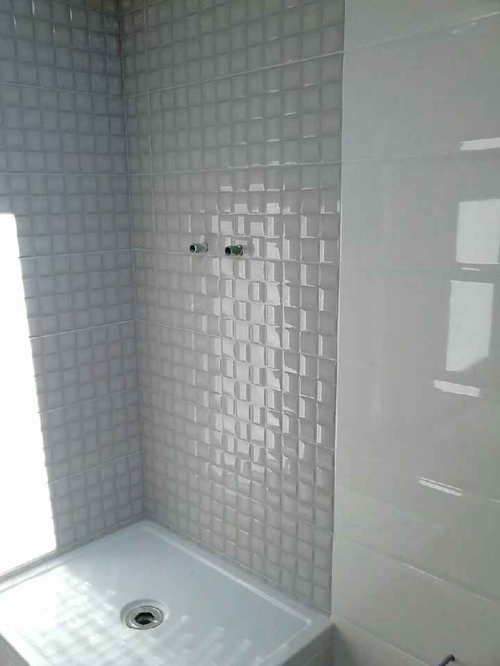 Mi farà uscire si senno questo bagno........ - 1