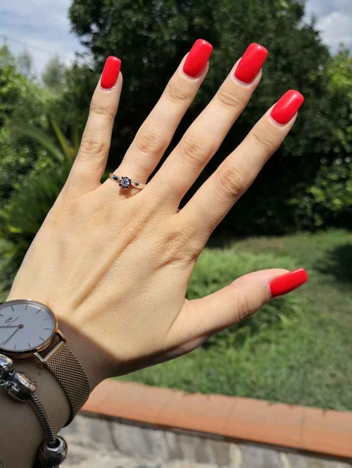 Cosa avete ricevuto come anello di fidanzamento? - 1