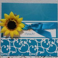 girasole e blu/verde petrolio (piu blu petrolio che verde  ahahahah :))