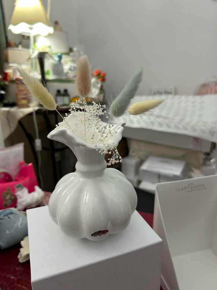 Bomboniere dilemma - 1