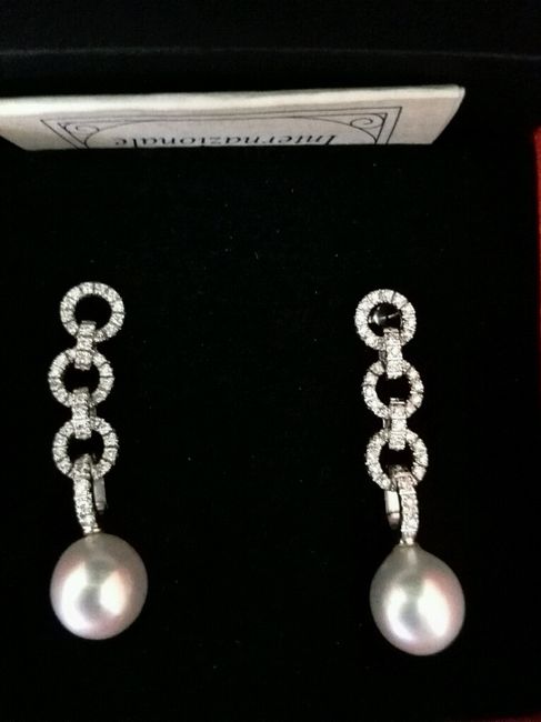 Orecchini e collana - 1