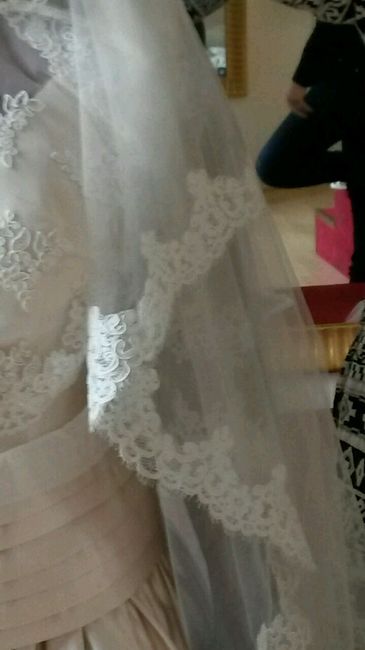 Abito bianco sì o no? - 1