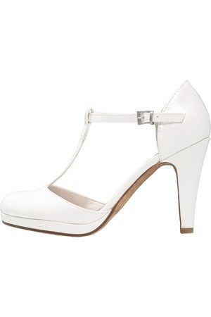 Non esistono scarpe chiuse? - 1