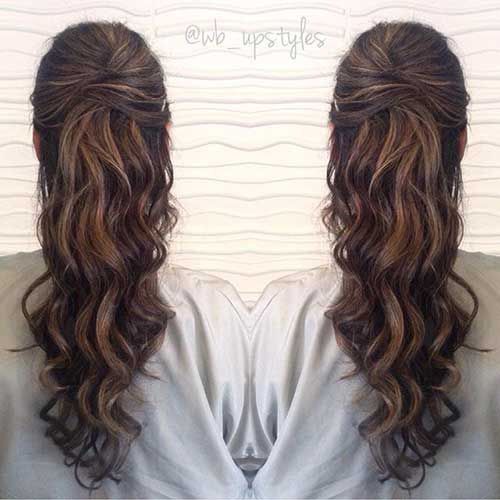Acconciatura capelli lunghi castano scuro 15