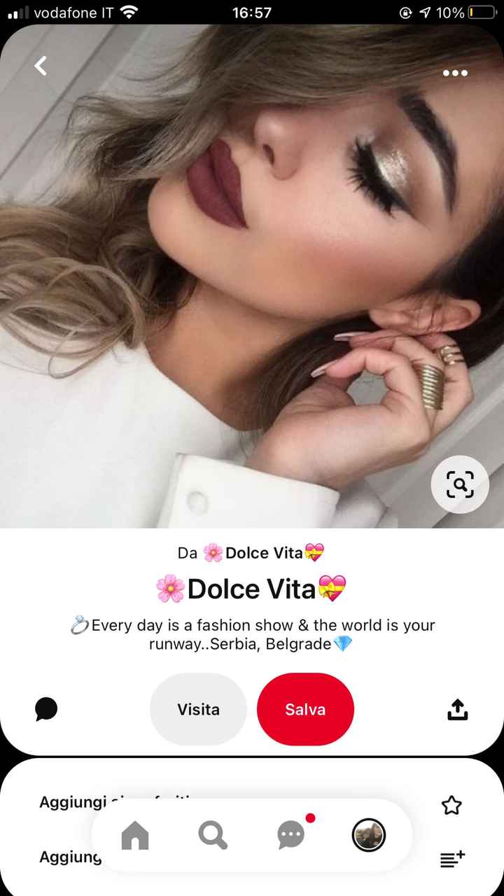 Trucco con rossetto borgogna - 1