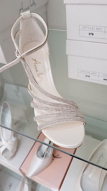 Aiutatemi a trovare le scarpe😦 - 2