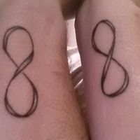 Vi fareste mai un tatuaggio uguale? - 1