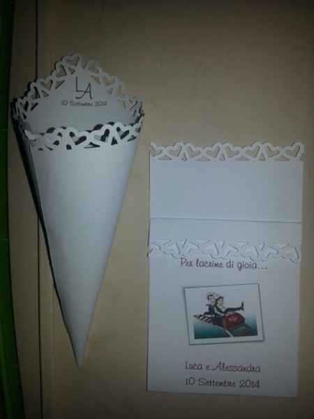 cono e portafazzoletti