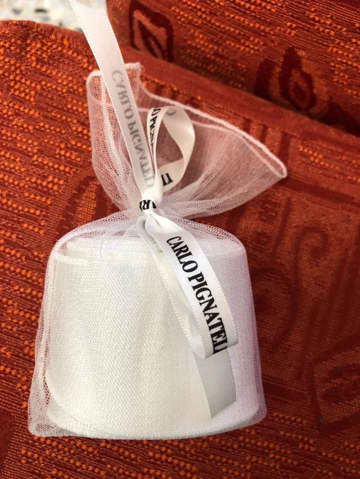 pezzo di stoffa per la chiusura del bouquet^^