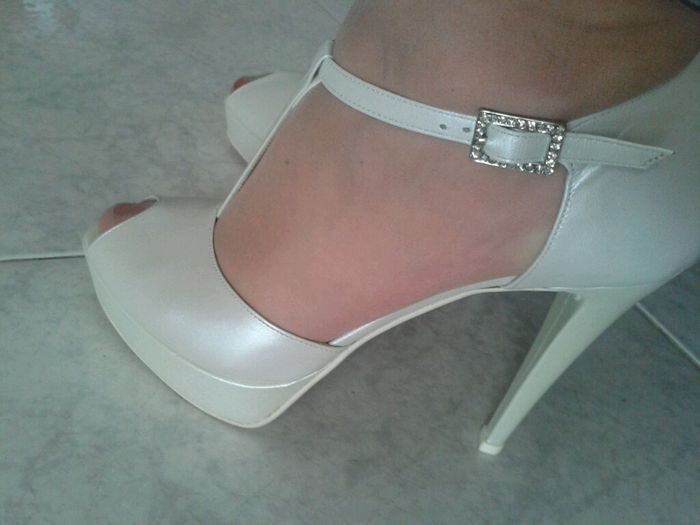 Scarpe sposa....bianche o colorate? mi fate vedere le vostre? - 1