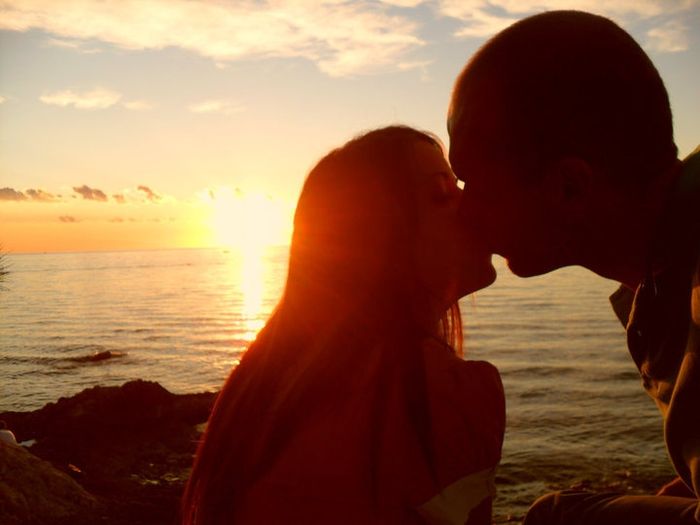 Si avvicina San Valentino - la foto dei vostri baci con fm - 1