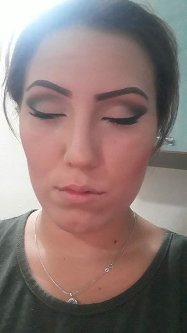 Ciao ragazze.. ho una passione per il makeup.. e per il giorno del matrimonio ho un po di dubbi e paura perché ci tengo che sia perfetto se la truccat 2