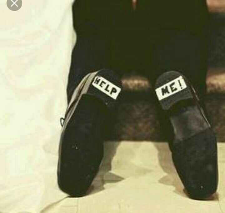 Scritta sotto le scarpe - 1