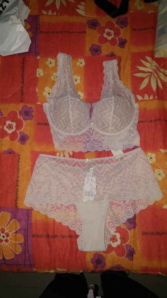Il mio completino intimo... - 1