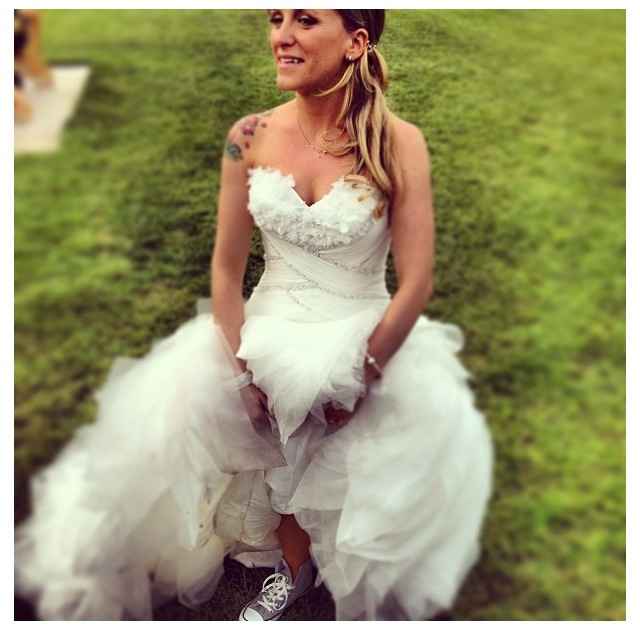 la sposa con le all star