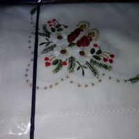 Help!cerco corredo prezioso,ricamato a mano ma non tradizionale... - 1