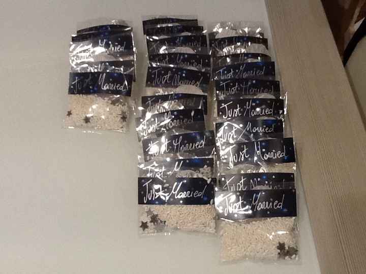 Riso stelle e petali