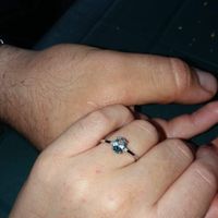 E ora mostraci una foto del tuo anello di fidanzamento! - 1