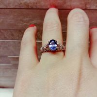 E ora mostraci una foto del tuo anello di fidanzamento! - 1