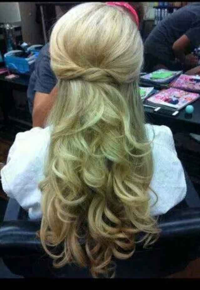 Idee per sposa con capelli ricci - 3