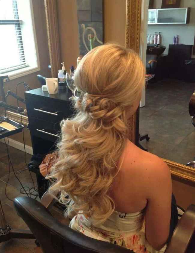 Idee per sposa con capelli ricci - 4