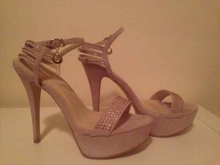 Scarpe sposa....bianche o colorate? mi fate vedere le vostre? - 1