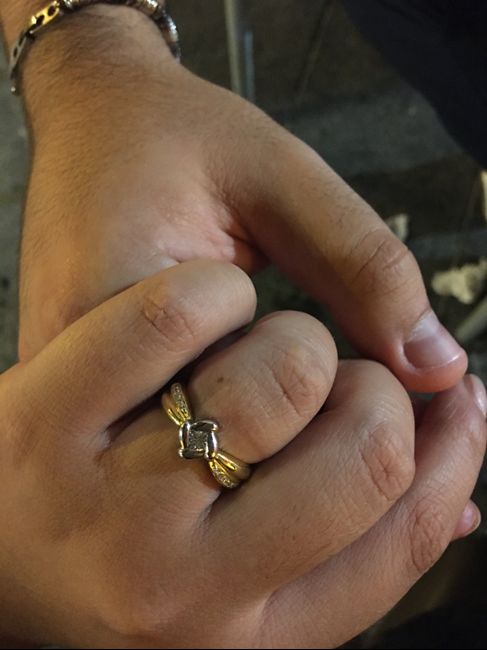 E ora mostraci una foto del tuo anello di fidanzamento! 26