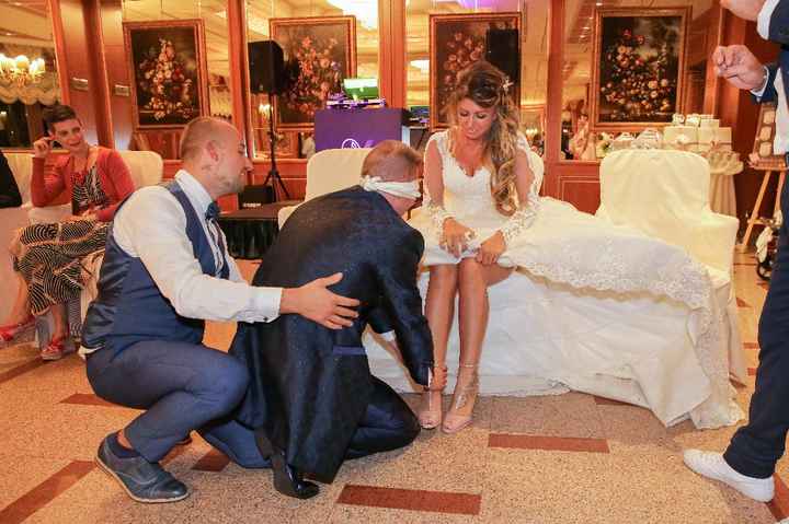 Emozioni a riguardare le foto del matrimonio... - 9