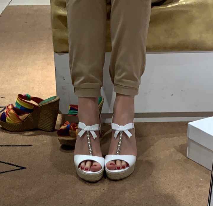 Scarpe di ricambio...che disperazione! - 1