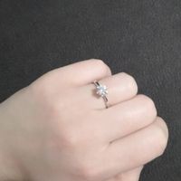 E ora mostraci una foto del tuo anello di fidanzamento! - 1