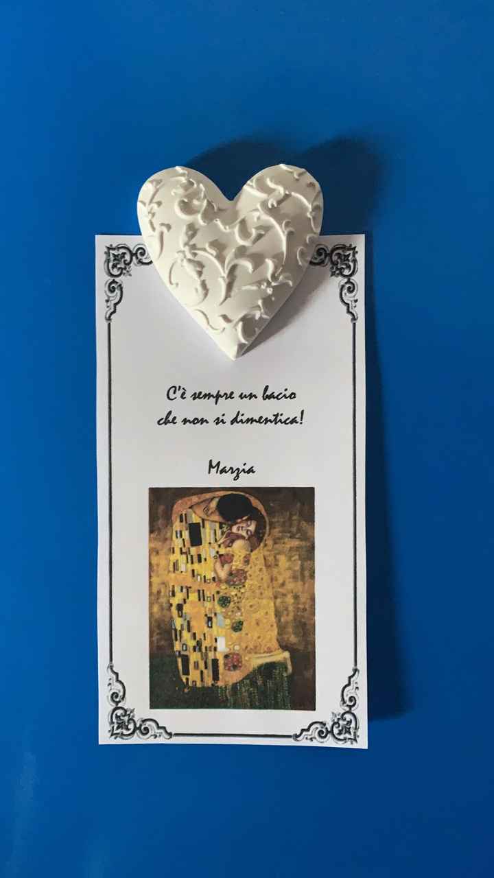 Segna posto tema “bacio nell arte” cosa ne pensate? Ogni centro tavola avrà una tela 20*30 con vari 