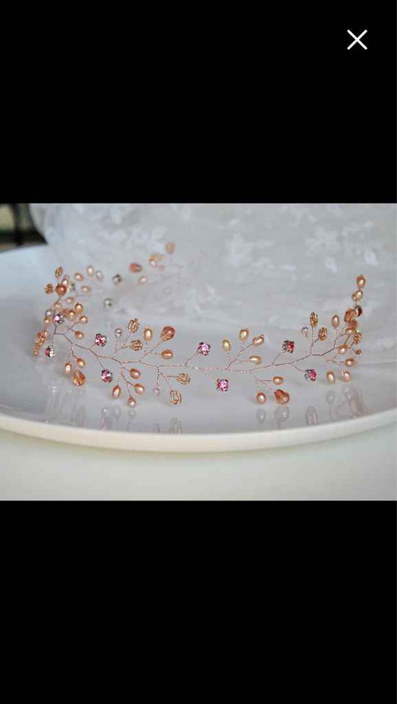  Filo di cristalli e velo - 1