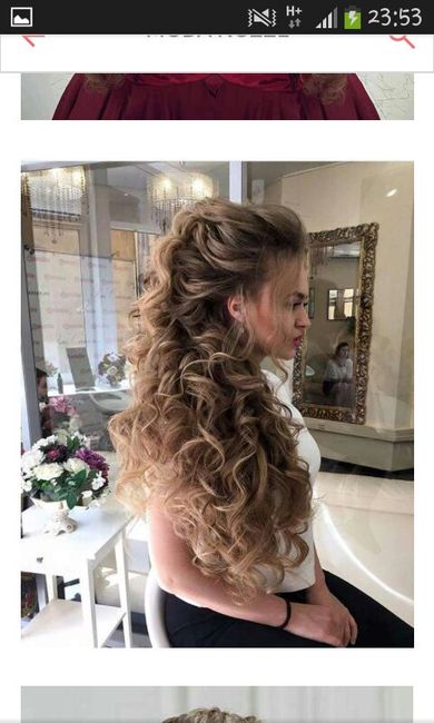 Acconciatura capelli lunghi castano scuro 20