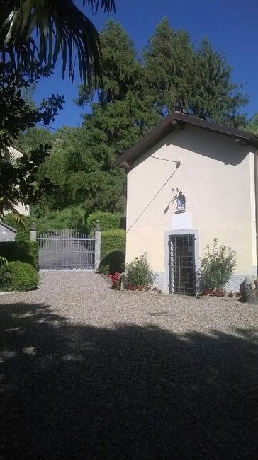 Se il parroco  approva questa sara la chiesa - 4