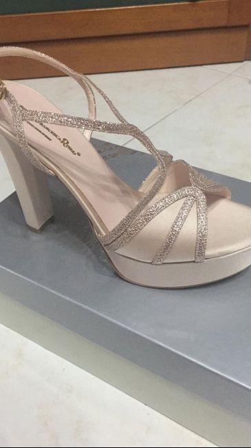 Quanto vi sono costate le scarpe da sposa? - 1