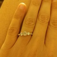 E ora mostraci una foto del tuo anello di fidanzamento! - 1