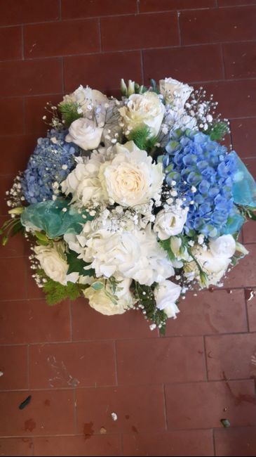 Bouquet bianco e blu/azzurro 4