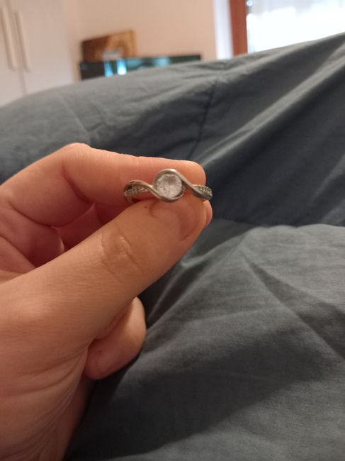 Come è il vostro anello di fidanzamento?? 7