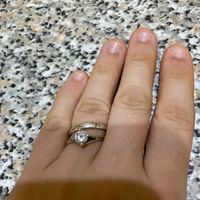 E ora mostraci una foto del tuo anello di fidanzamento! - 1